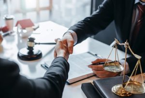 Reasons to Work With a Document Management Company